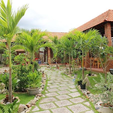 My Ca Hotel Cam Ranh Exterior foto